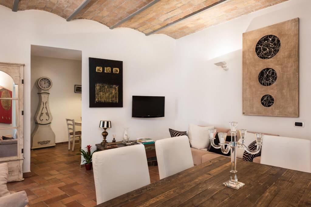 Lovely Colosseum Loft Apartment Rome Bagian luar foto